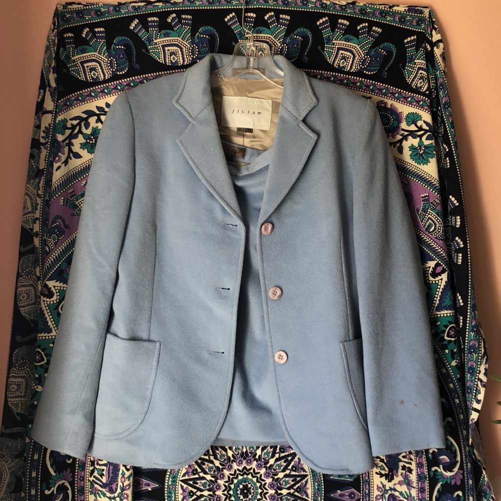 Jigsaw matching suit